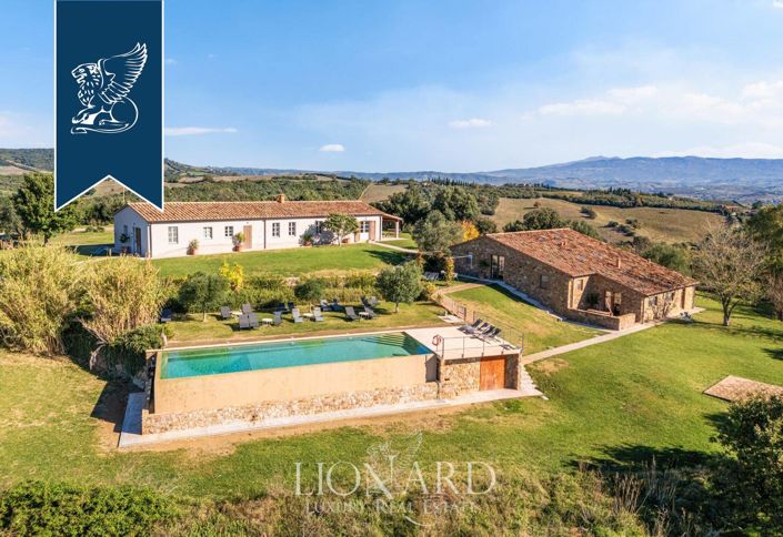 Image No.2-11 Bed Farmhouse for sale