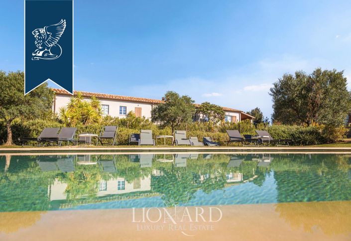 Image No.6-11 Bed Farmhouse for sale