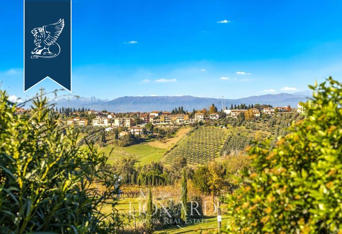 Image No.6-6 Bed Farmhouse for sale