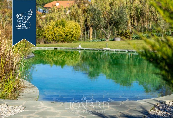 Image No.9-6 Bed Farmhouse for sale