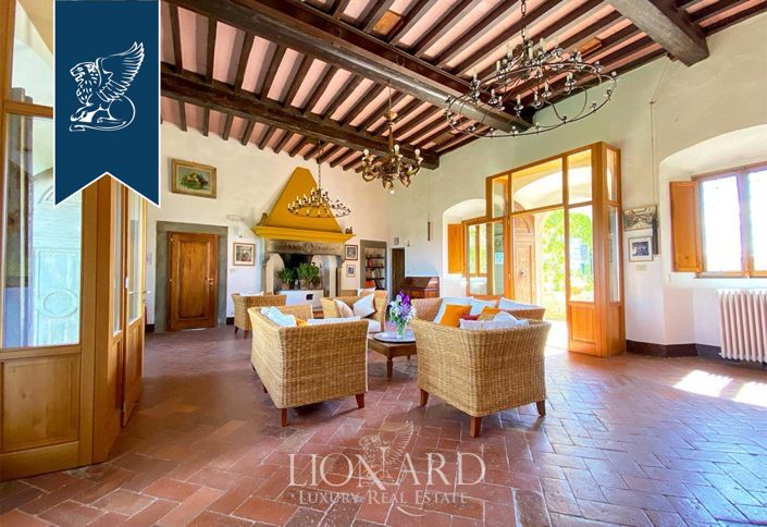 Image No.3-12 Bed Farmhouse for sale