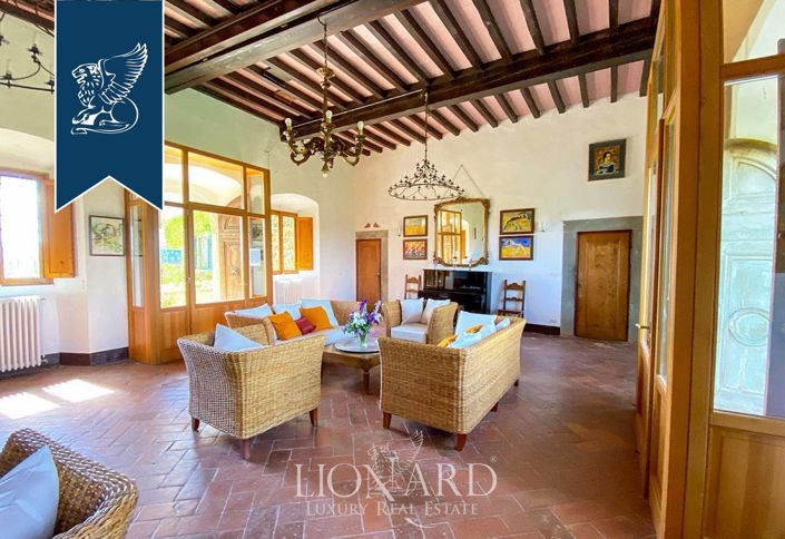 Image No.4-12 Bed Farmhouse for sale