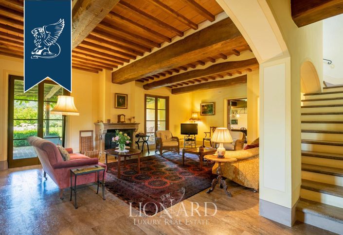 Image No.17-10 Bed Villa for sale