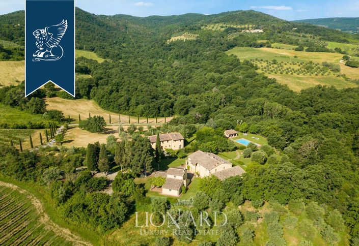 Image No.2-10 Bed Villa for sale