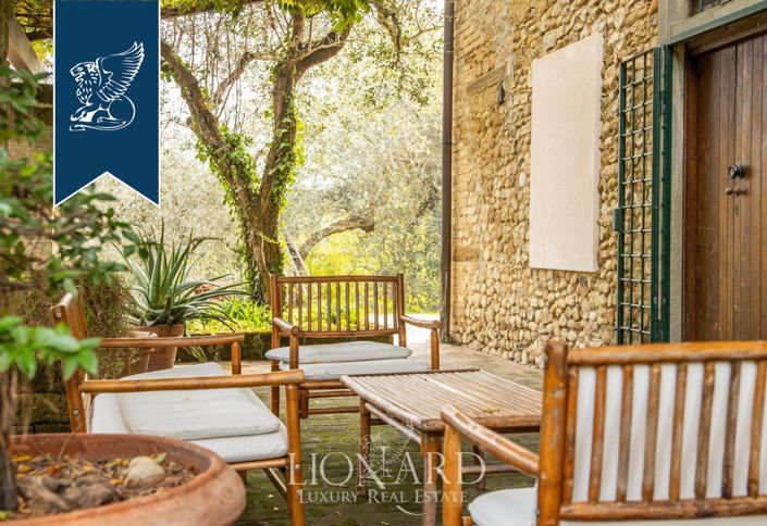 Image No.14-7 Bed Country House for sale