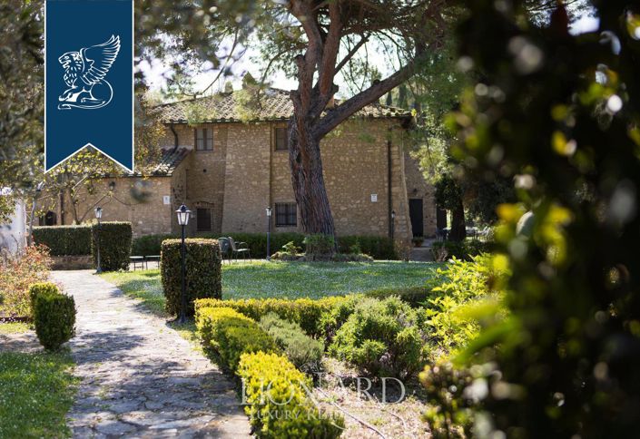 Image No.3-14 Bed Farmhouse for sale