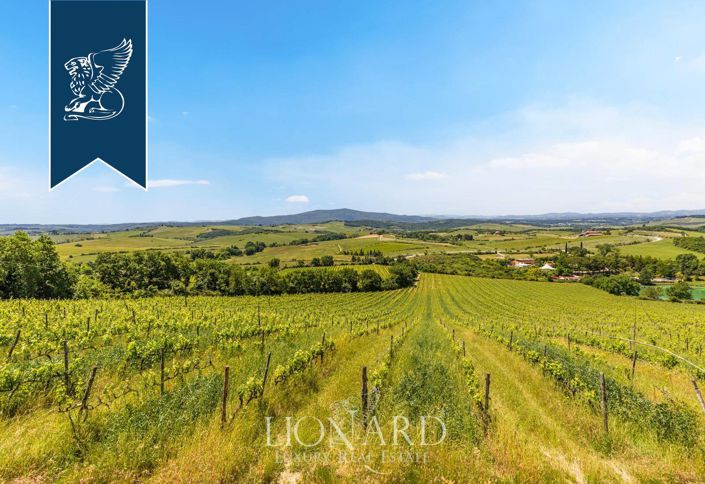 Image No.10-7 Bed Farmhouse for sale