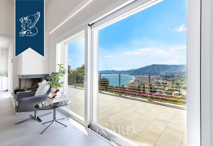 Image No.19-Villa for sale