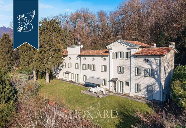 Image No.2-11 Bed Villa for sale