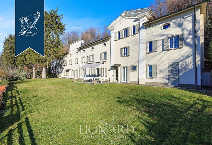 Image No.5-11 Bed Villa for sale