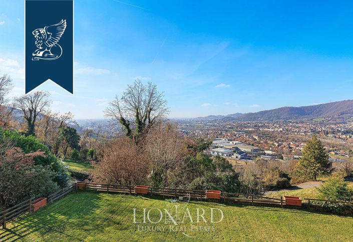 Image No.7-11 Bed Villa for sale