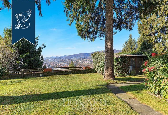 Image No.9-11 Bed Villa for sale