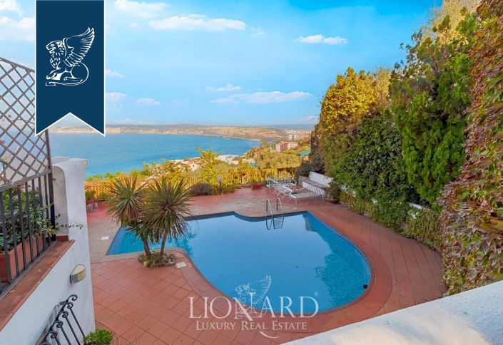 Image No.15-Villa de 7 chambres à vendre à Massa Lubrense