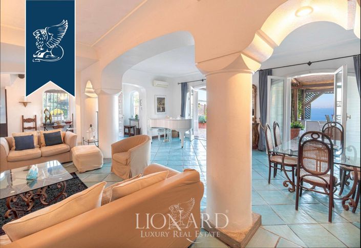 Image No.19-Villa de 7 chambres à vendre à Massa Lubrense