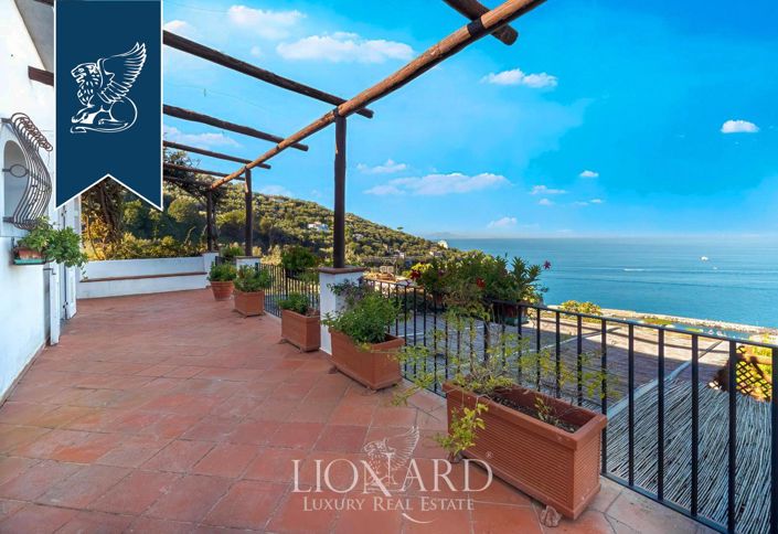 Image No.2-Villa de 7 chambres à vendre à Massa Lubrense