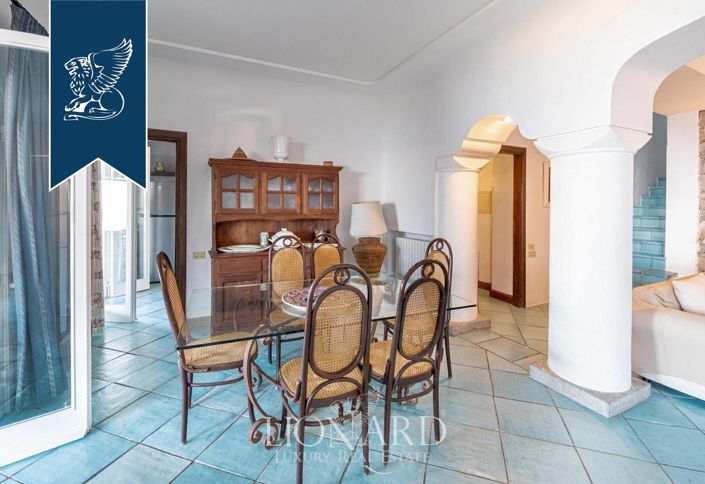 Image No.20-Villa de 7 chambres à vendre à Massa Lubrense