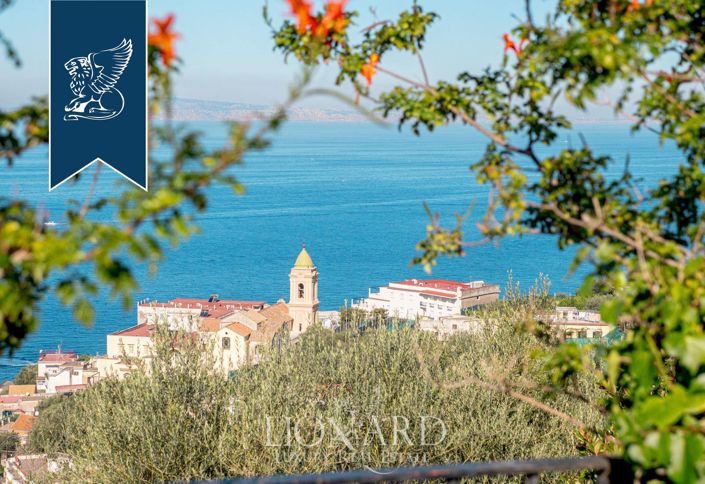 Image No.4-Villa de 7 chambres à vendre à Massa Lubrense