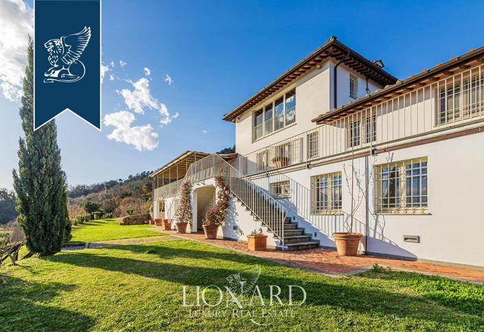 Image No.11-8 Bed Villa for sale