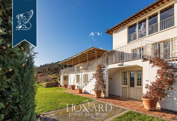 Image No.16-8 Bed Villa for sale