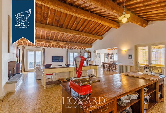 Image No.27-8 Bed Villa for sale