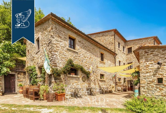 Image No.8-Ferme de 16 chambres à vendre à Capolona