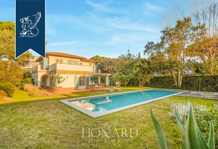 Image No.2-Villa de 4 chambres à vendre à Lucca