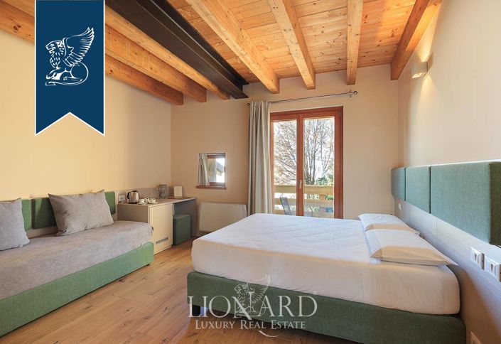 Image No.14-Ferme de 9 chambres à vendre à Bergame