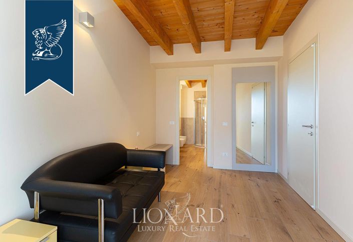 Image No.19-Ferme de 9 chambres à vendre à Bergame