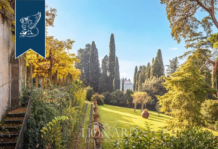 Image No.20-Villa de 14 chambres à vendre à Florence