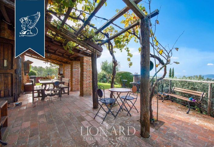 Image No.9-Maison de campagne de 6 chambres à vendre à Scansano