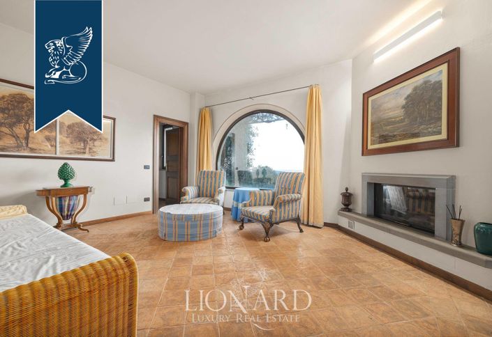 Image No.15-Maison de campagne de 8 chambres à vendre à Cetona