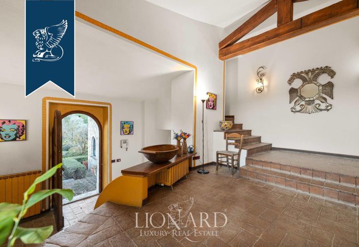 Image No.18-Maison de campagne de 8 chambres à vendre à Cetona