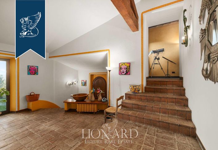 Image No.20-Maison de campagne de 8 chambres à vendre à Cetona