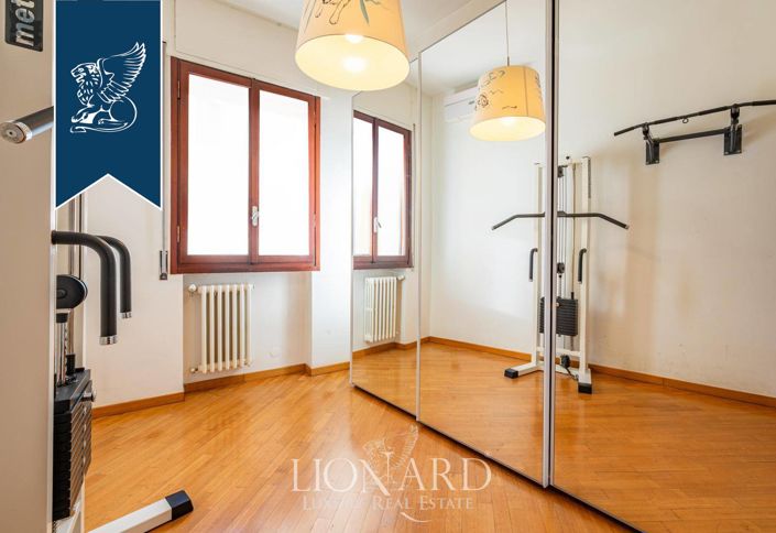 Image No.15-4 Bed Apartment for sale