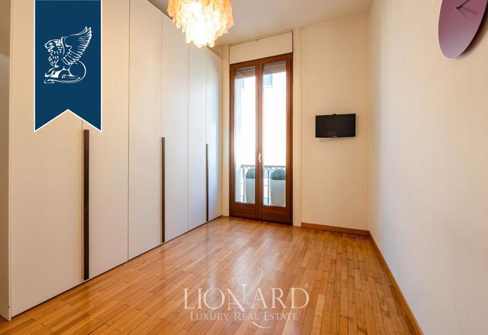 Image No.18-4 Bed Apartment for sale