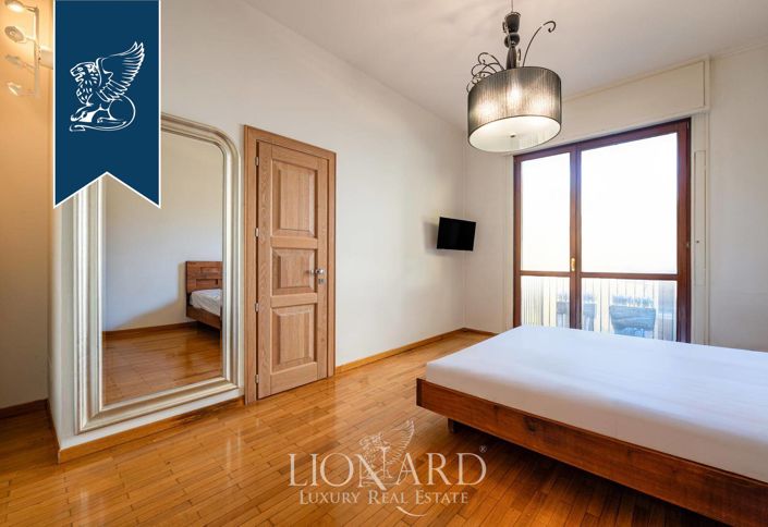 Image No.20-4 Bed Apartment for sale