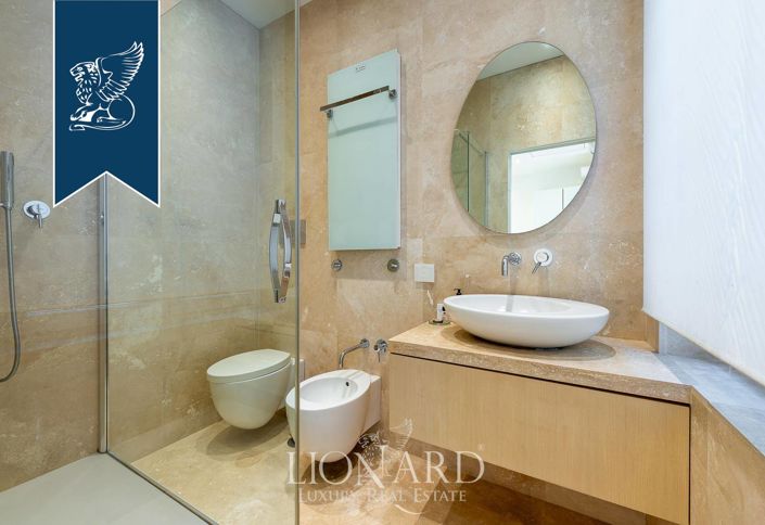 Image No.18-2 Bed Apartment for sale