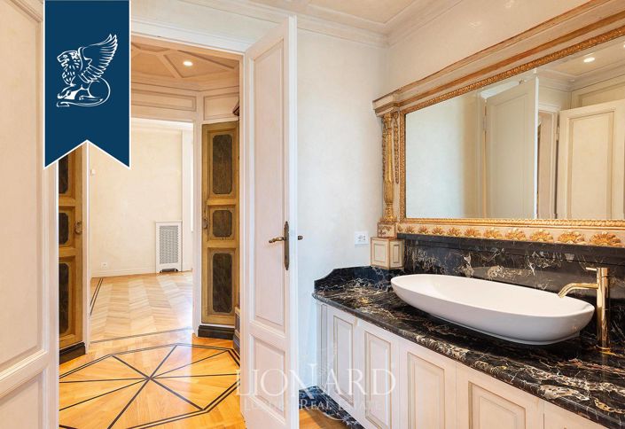 Image No.21-6 Bed Apartment for sale