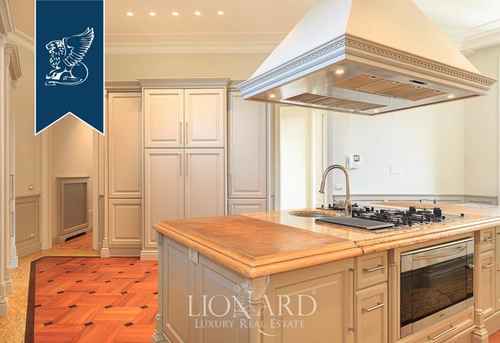 Image No.42-6 Bed Apartment for sale