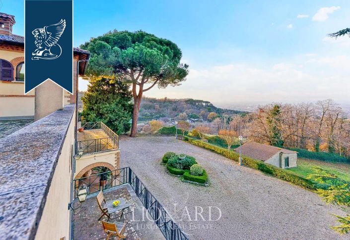 Image No.3-5 Bed Villa for sale