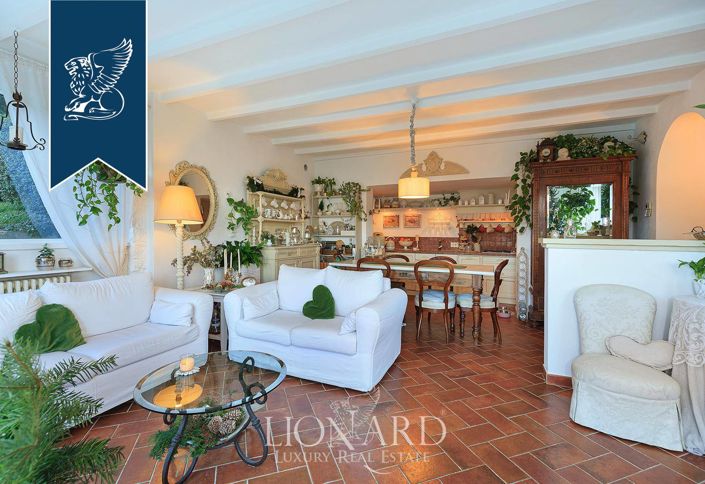 Image No.9-3 Bed Villa for sale