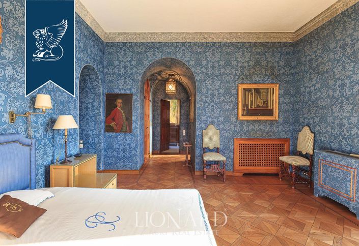 Image No.18-9 Bed Villa for sale