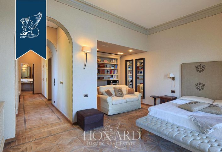 Image No.31-9 Bed Villa for sale