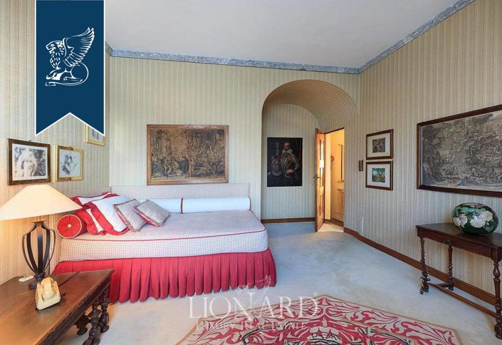 Image No.41-9 Bed Villa for sale