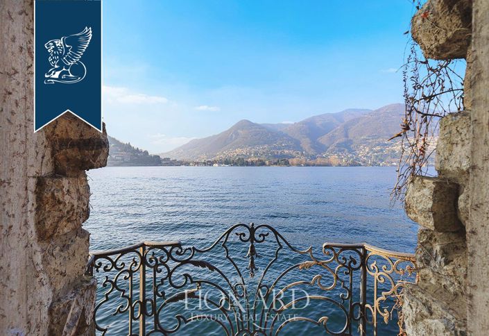 Image No.5-9 Bed Villa for sale