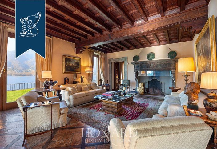 Image No.6-9 Bed Villa for sale