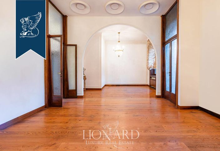 Image No.9-4 Bed Villa for sale