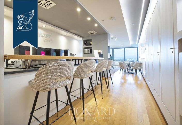 Image No.20-2 Bed Apartment for sale