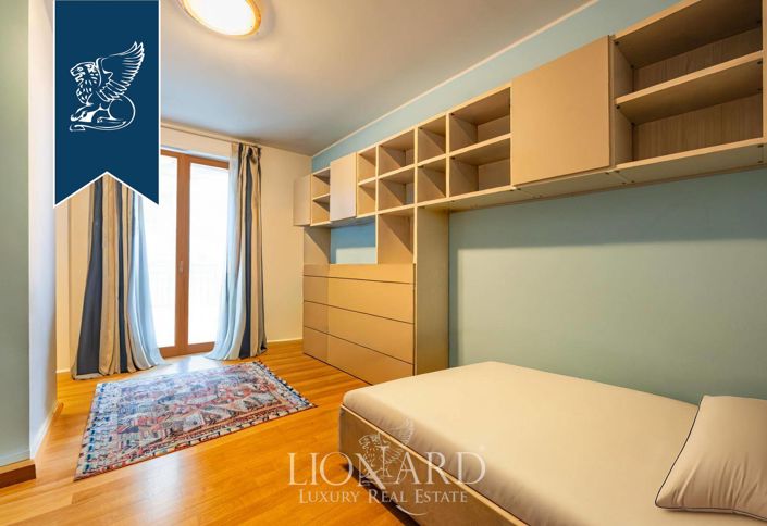 Image No.15-4 Bed Apartment for sale