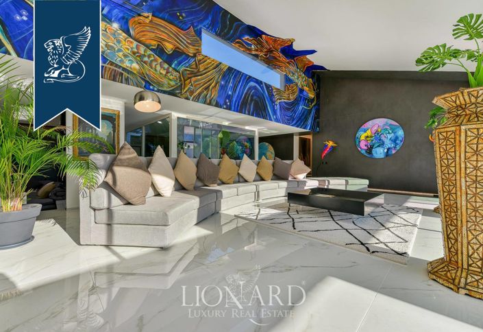 Image No.18-6 Bed Villa for sale